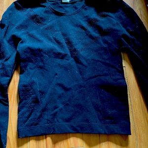 Fabletics work out top